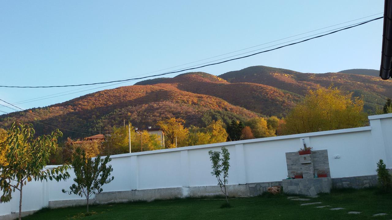 Villa Gardenia Sapareva Banya Bagian luar foto